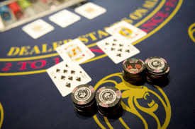 Live Sic Bo dealer table at peraktoto login with three dice and professional studio setup